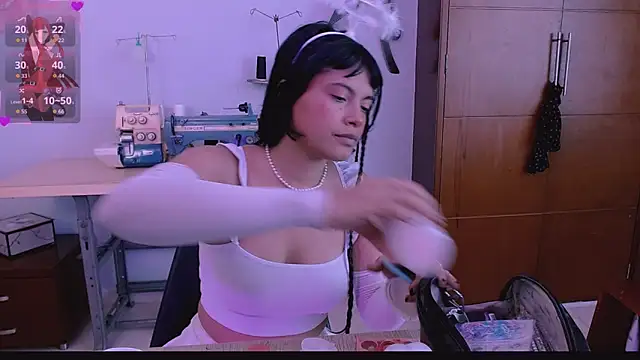 Mattilda 18 online show from 10/08/25, 07:33
