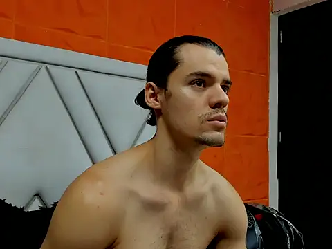 maxi styles online show from 02/12/26, 12:33