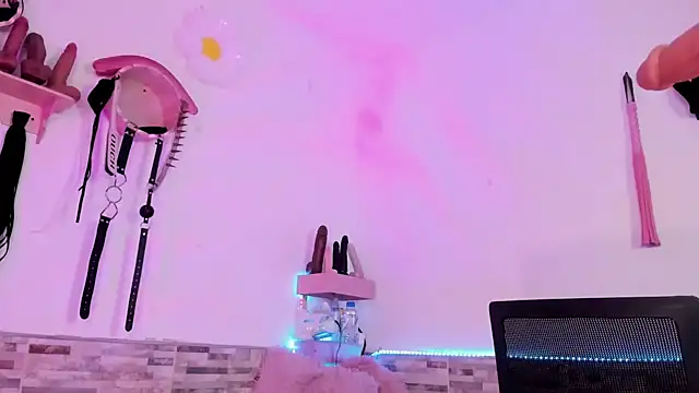 amyswallow7 online show from 02/03/26, 06:40