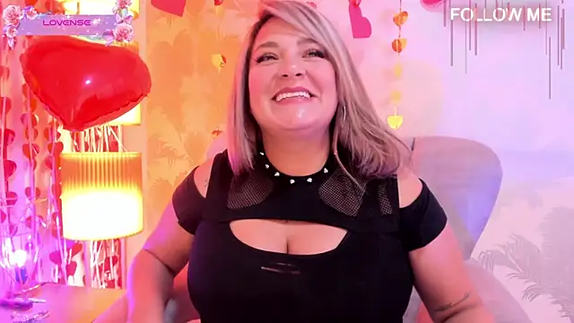 Elise-Leyton online show from 02/14/26, 08:27