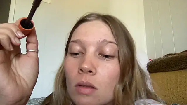 bbgirlfriend online show from 04/24/26, 08:22