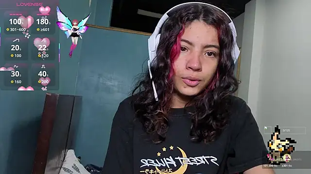 Lovelyamyy online show from 10/18/25, 02:40