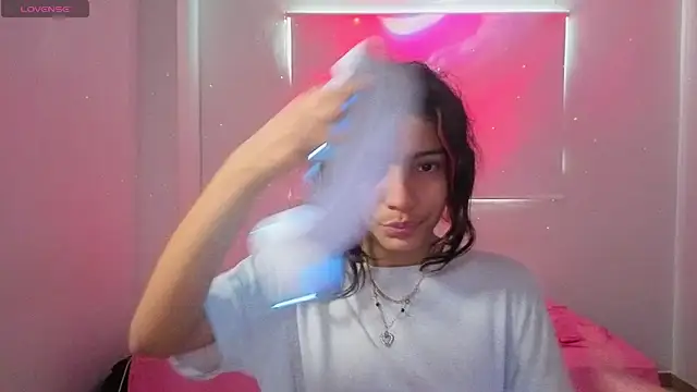 Lovelyamyy online show from 11/27/25, 05:26