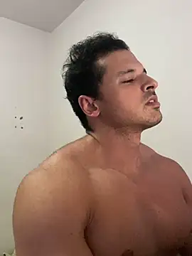 Snapshot of Lucasfit24 chatting on 02/09/25, 12:28 Lucasfit24 online show from 02/09/25, 12:28