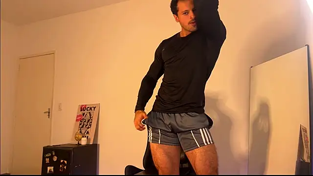 Lucasfit24 online show from 06/25/26, 01:05