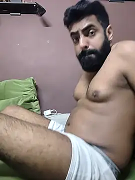 Snapshot of vaibhavchugh38 chatting on 02/12/26, 10:43 vaibhavchugh38 online show from 02/12/26, 10:43