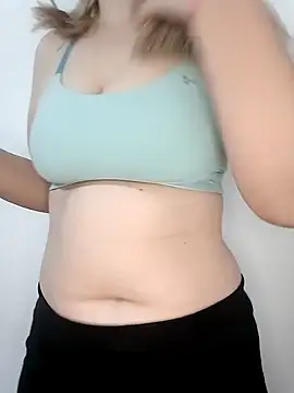 Snapshot of blondaf chatting on 02/01/25, 03:07 blondaf online show from 02/01/25, 03:07