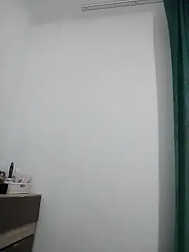 Snapshot of blondaf chatting on 09/25/25, 04:49 blondaf online show from 09/25/25, 04:49