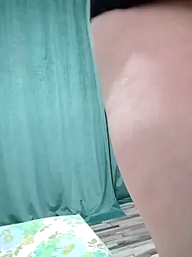 Snapshot of blondaf chatting on 01/16/26, 06:06 blondaf online show from 01/16/26, 06:06