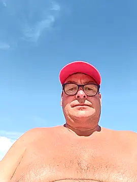 Snapshot of MountJohnXL chatting on 01/26/25, 02:30 MountJohnXL online show from 01/26/25, 02:30