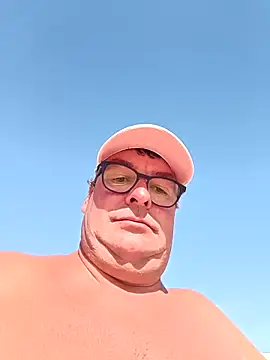 Snapshot of MountJohnXL chatting on 02/16/25, 03:16 MountJohnXL online show from 02/16/25, 03:16