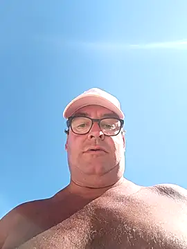 Snapshot of MountJohnXL chatting on 02/17/25, 02:37 MountJohnXL online show from 02/17/25, 02:37