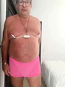 Snapshot of MountJohnXL chatting on 11/20/25, 03:56 MountJohnXL online show from 11/20/25, 03:56