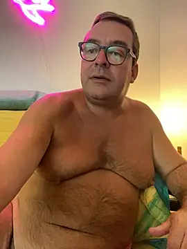 Snapshot of MountJohnXL chatting on 02/16/26, 01:13 MountJohnXL online show from 02/16/26, 01:13