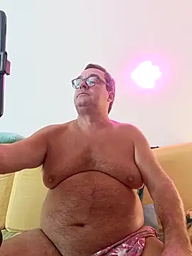 Snapshot of MountJohnXL chatting on 02/21/26, 01:17 MountJohnXL online show from 02/21/26, 01:17