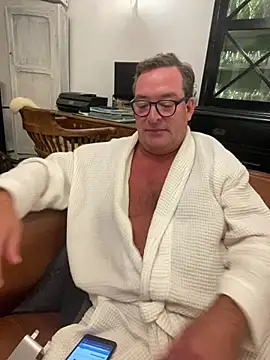 MountJohnXL online show from 04/12/26, 10:37