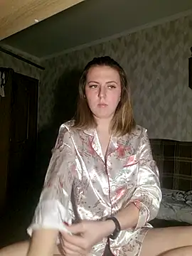 Melenka online show from 03/10/25, 03:23