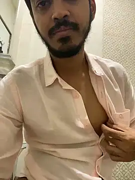 Snapshot of cute_modell chatting on 01/13/25, 04:51 cute modell online show from 01/13/25, 04:51