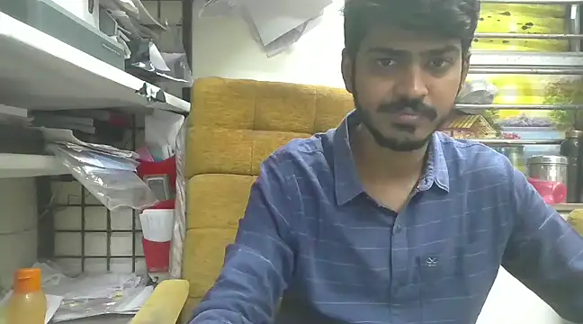 Snapshot of cute_modell chatting on 02/12/25, 12:44 cute modell online show from 02/12/25, 12:44