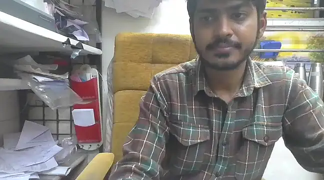 Snapshot of cute_modell chatting on 02/24/25, 12:59 cute modell online show from 02/24/25, 12:59