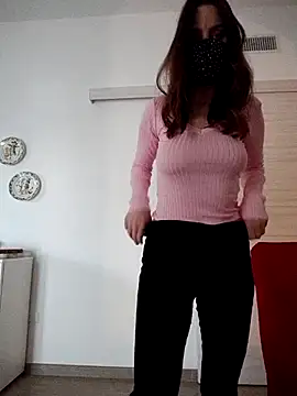 Snapshot of Akemi_rossi chatting on 05/19/26, 04:57 Akemi rossi online show from 05/19/26, 04:57