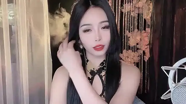 Snapshot of ying-love520 chatting on 02/01/25, 02:02 ying-love520 online show from 02/01/25, 02:02