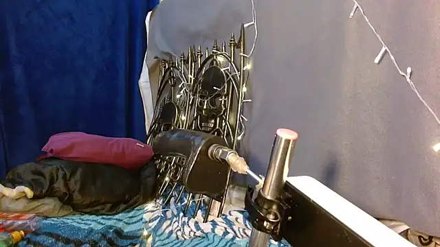 kattislut77 online show from 11/23/25, 06:52