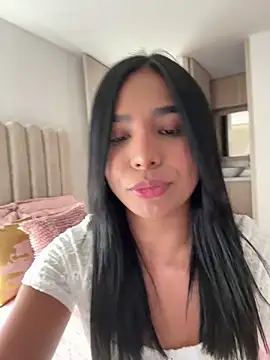 CharlotteGraay online show from 04/12/26, 09:20