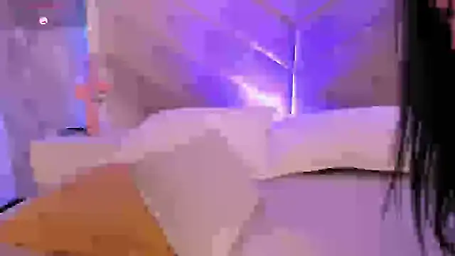 Sara  collins   online show from 02/08/25, 01:01