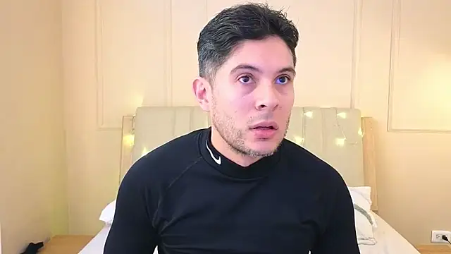 mr danni online show from 12/17/25, 08:04