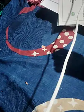 upamacouple1 online show from 11/01/25, 10:06