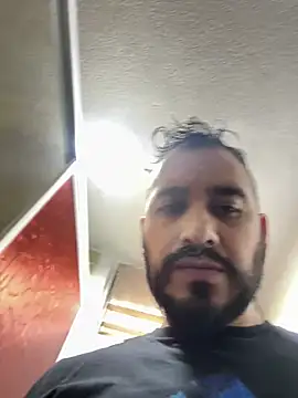 Snapshot of leonardohot1987 chatting on 03/12/25, 11:22 leonardohot1987 online show from 03/12/25, 11:22