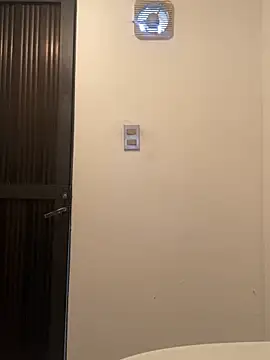 leonardohot1987 online show from 12/15/25, 08:57