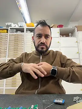 leonardohot1987 online show from 02/05/26, 06:12