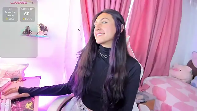 sweetfoxy 17 online show from 04/25/26, 10:40