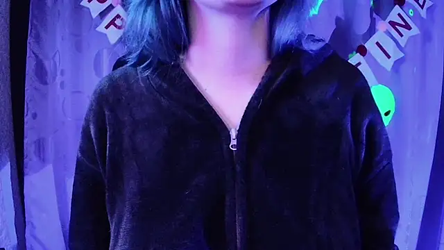 Kimlennox  online show from 02/08/26, 11:41