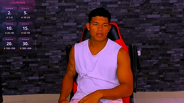 maxsteel177 online show from 12/04/25, 01:53