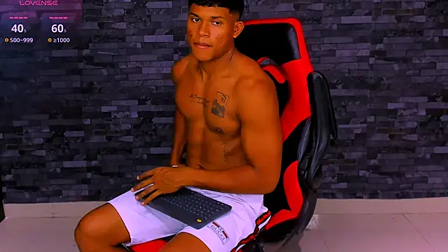 maxsteel177 online show from 12/15/25, 11:31