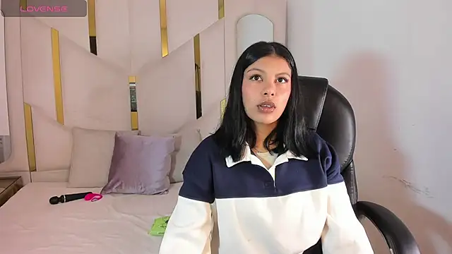 Salmaportman69 online show from 02/14/26, 02:36