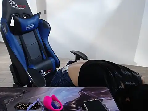 Francheskasmile online show from 02/24/25, 04:36