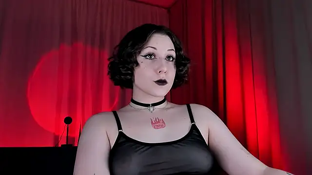 Eva Moss  online show from 11/07/25, 10:21