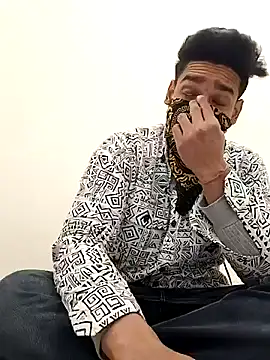 13horny13 online show from 01/13/25, 05:44