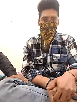 13horny13 online show from 02/12/25, 04:33