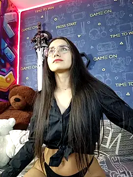 Snapshot of LittleX_Angel chatting on 02/07/25, 09:58 LittleX Angel online show from 02/07/25, 09:58