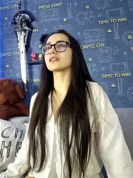 Snapshot of LittleX_Angel chatting on 03/08/25, 08:00 LittleX Angel online show from 03/08/25, 08:00