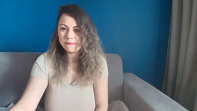 Snapshot of VixenVibesX chatting on 02/23/25, 07:55 VixenVibesX online show from 02/23/25, 07:55