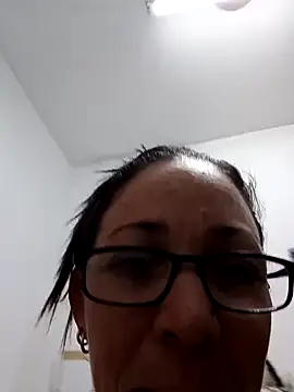 Snapshot of Zuzell_Sweet chatting on 02/03/25, 05:40 Zuzell Sweet online show from 02/03/25, 05:40