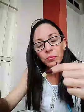 Snapshot of Zuzell_Sweet chatting on 02/03/25, 02:24 Zuzell Sweet online show from 02/03/25, 02:24