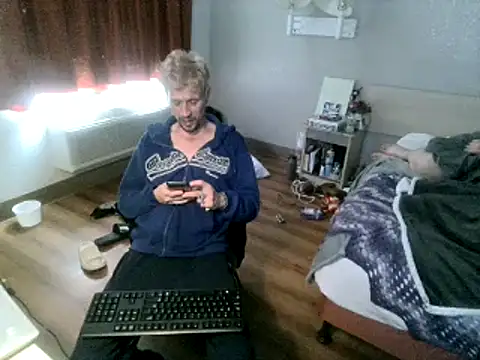 AQuickPhyx online show from 02/20/25, 04:36