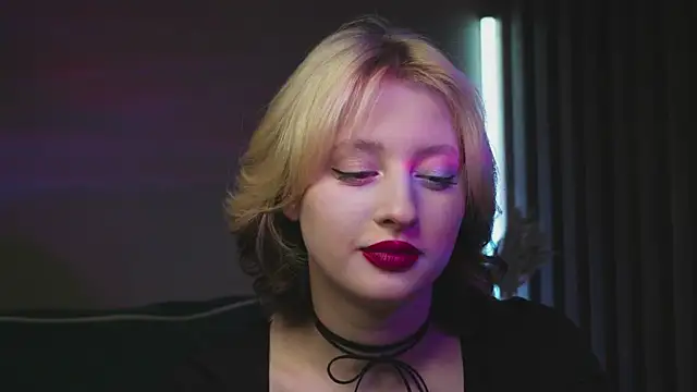 milasmiu online show from 02/17/25, 06:15